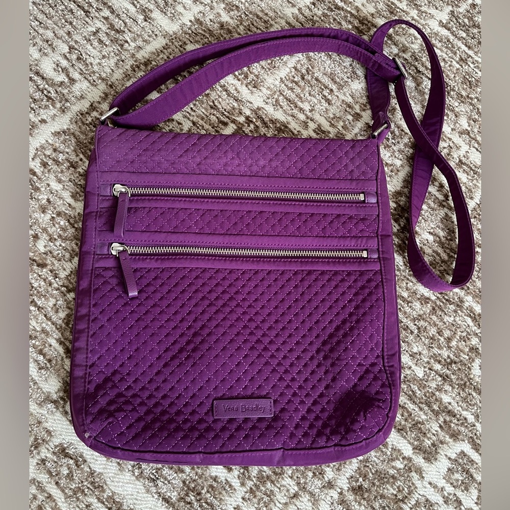 MARKDOWN Vera Bradley triple zip hipster